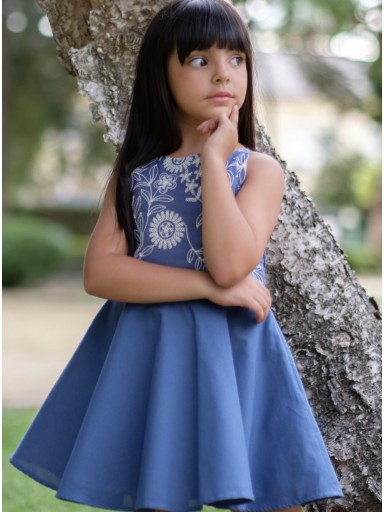 Nekenia Vestido Infantil Vuelo Popelin Azulón Cuerpo Bordado Floral Escote Espalda 2421817 [1]