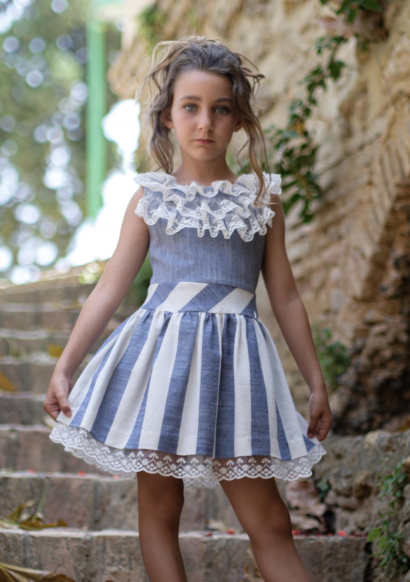 Nekenia Vestido Infantil Volantes Cuerpo Falda Rayas Azulón Escote Espalda 24VV10