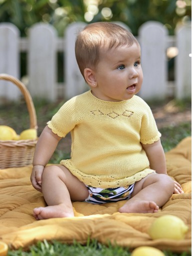 Juliana Vistiendo Bebés conjunto braga tela limones J5068
