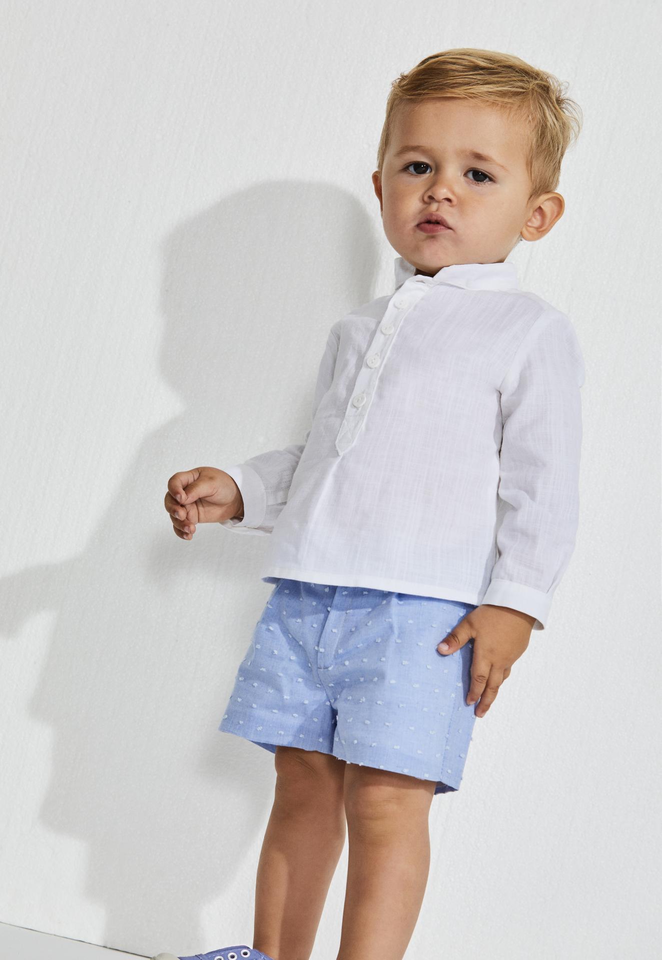 Nekenia Conjunto Infantil Bébe Camisa Blanca Cuello Mao Pantalón Corto Plumeti Celeste 2321031