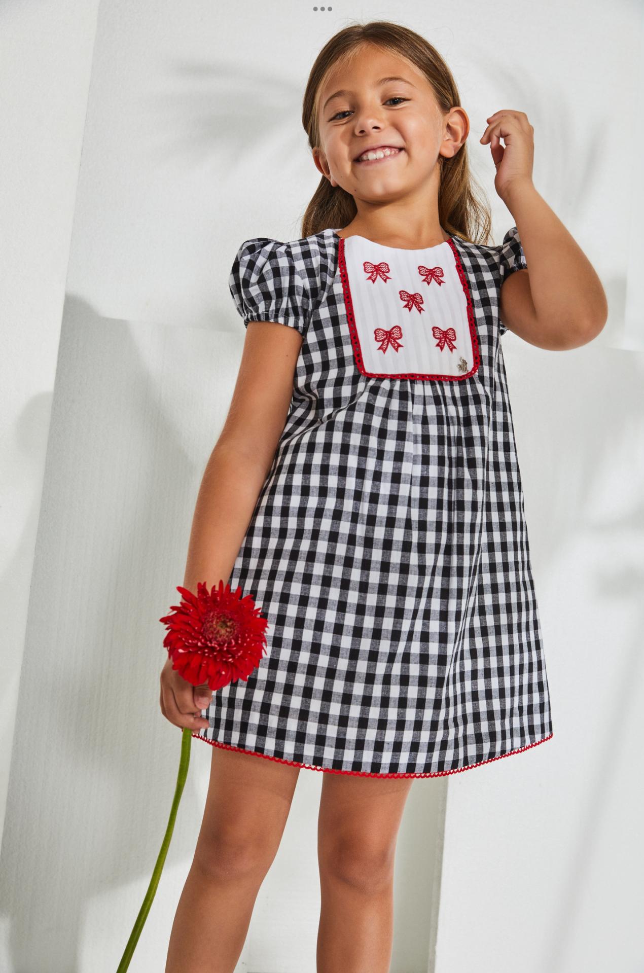 Nekenia Vestido Infantil Cuadros Negros Pecherín Bordado Lazos Rojo 2321806