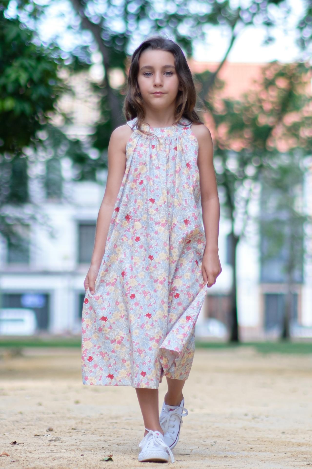 Nekenia Vestido Infantil Estampado Flores Multicolor Largo Escote Halter 24VV13