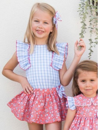 Daniesty Conjunto Falda Roja Estampada Flores Blusa  Cuadro Vichy Azul Familia Venecia  014 [1]