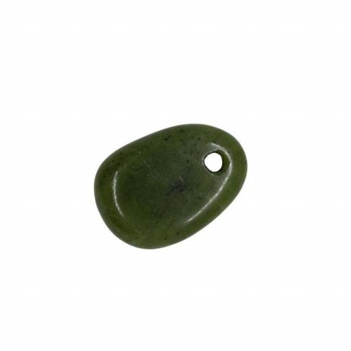 Colgante mineral perforado de jade canadiense