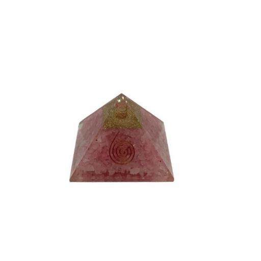 Pirámide de orgonite y cuarzo rosa grande