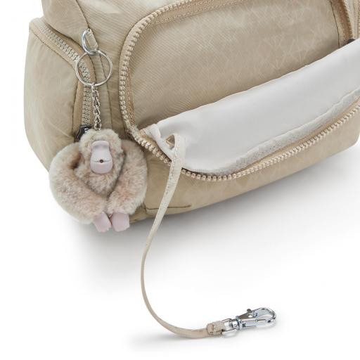 Bolso bandolera kipling gabbie s sign beige emb I4611 96A [5]