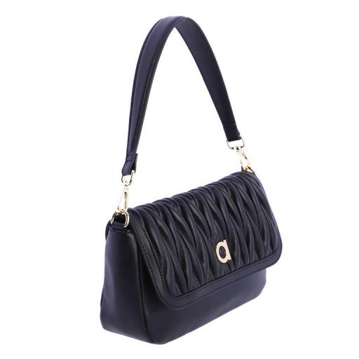 Bolso de hombro con solapa amichi negro QI5346 001