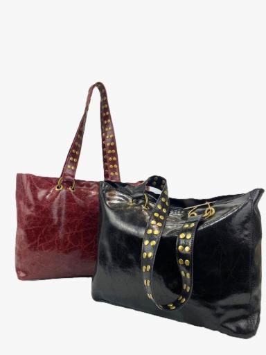 Bolso de brazo shopping piel tachas C01963
