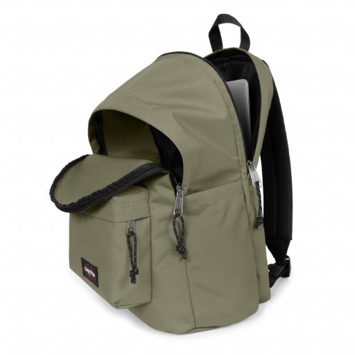 Mochila eastpak day office 15.6" fig sage green KA5BIK 7Y8 [1]