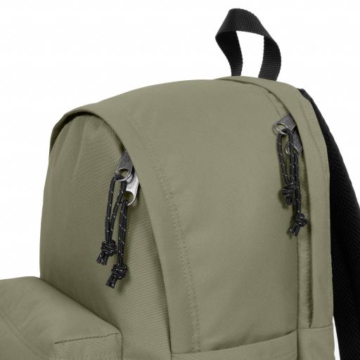 Mochila eastpak day office 15.6" fig sage green KA5BIK 7Y8 [3]