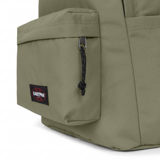 Mochila eastpak day office 15.6" fig sage green KA5BIK 7Y8 [4]