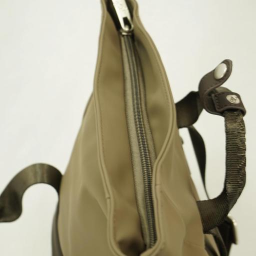 Mochila pequeña kcb lapel taupe 3021 TA [4]