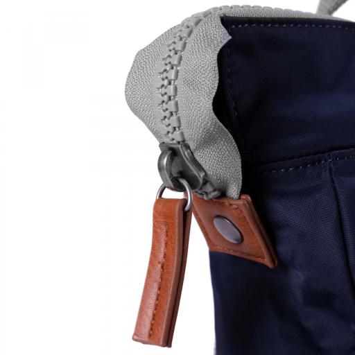 Mochila roka london pequeña bantry b azul BAN B S MID [1]
