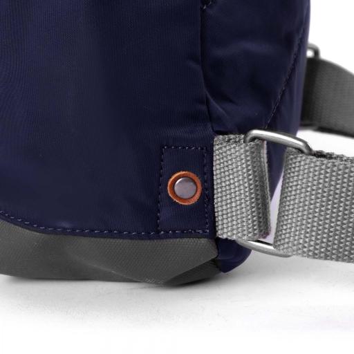 Mochila roka london pequeña bantry b azul BAN B S MID [4]